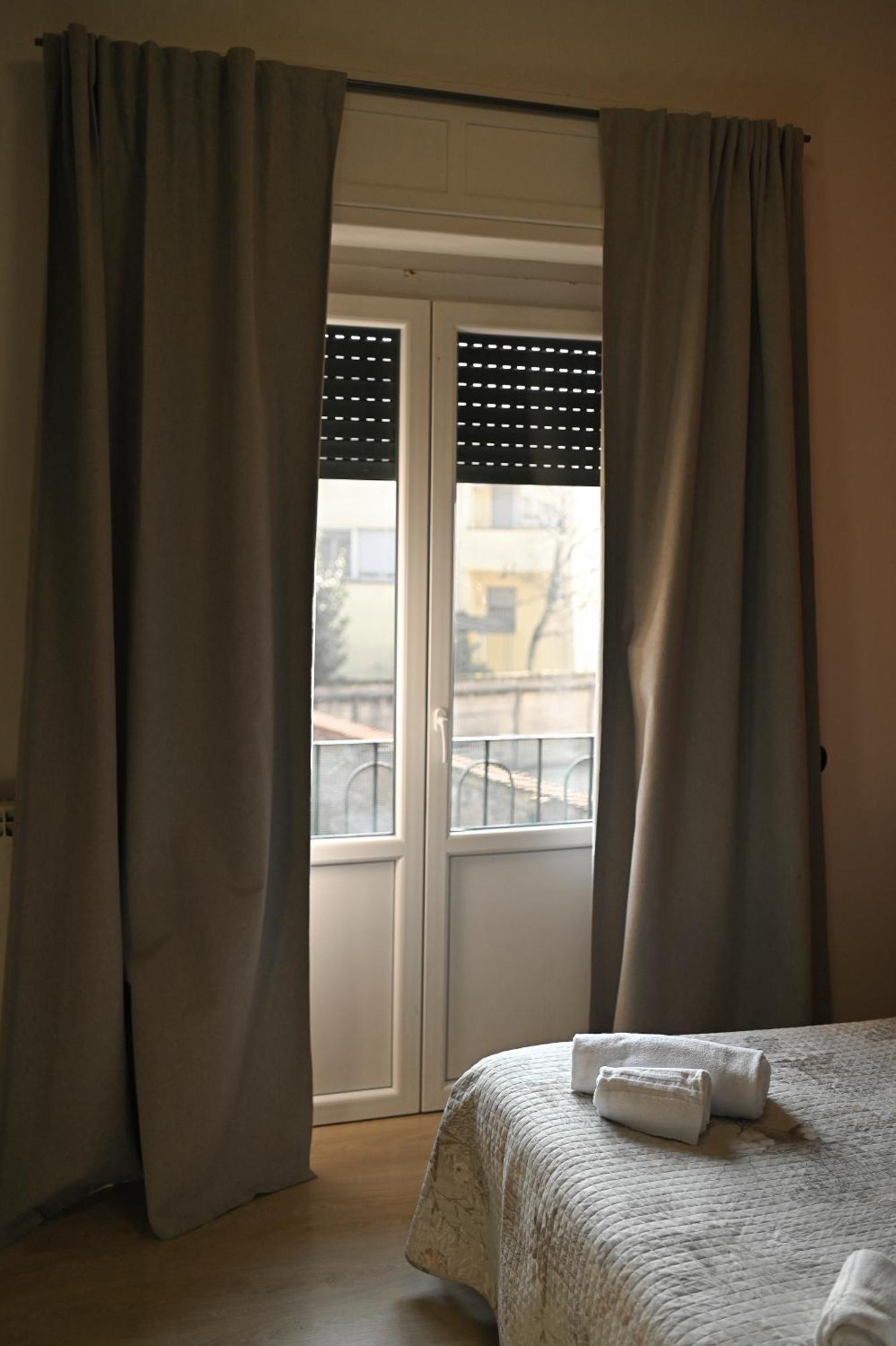 La Gloria Rho Private Rooms Only المظهر الخارجي الصورة